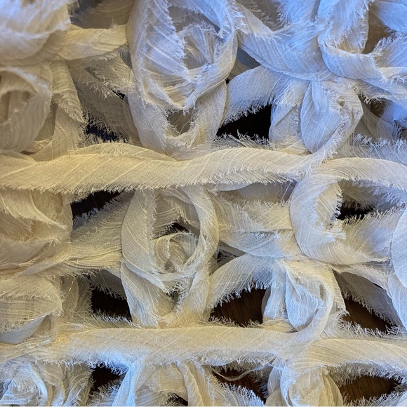 ZARA Cream Open Knit Chiffon Rosette Rose Floral Cropped Jacket Bolero NWT - Picture 4 of 11